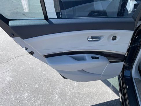 Used 2014 Acura RLX w/ Technology Package image 16
