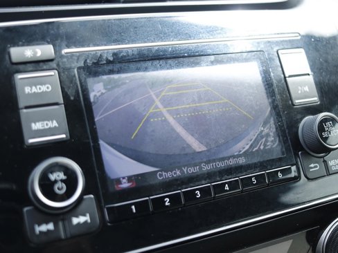 Used 2017 Honda CR-V LX image 29