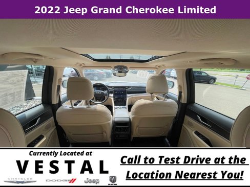 Used 2022 Jeep Grand Cherokee Limited image 12