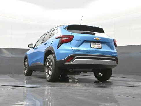 New 2025 Chevrolet Trax LT w/ Driver Confidence Package image 23