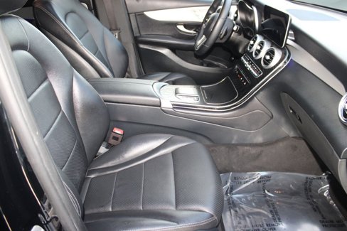 Used 2021 Mercedes-Benz GLC 300 image 32