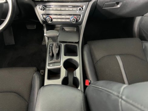 Used 2019 Kia Optima S image 18