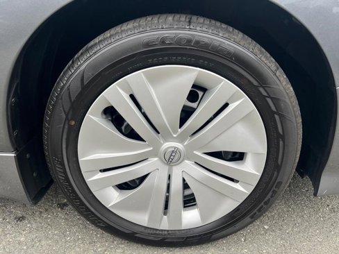Used 2025 Nissan Leaf S image 47