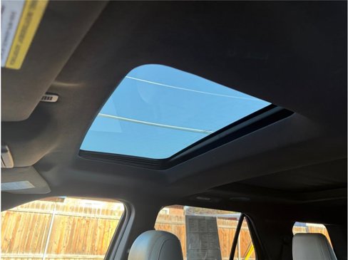Used 2013 Ford Explorer XLT image 28