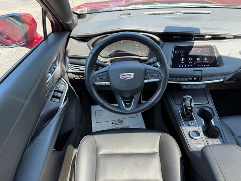 Used 2023 Cadillac XT4 Sport image 10
