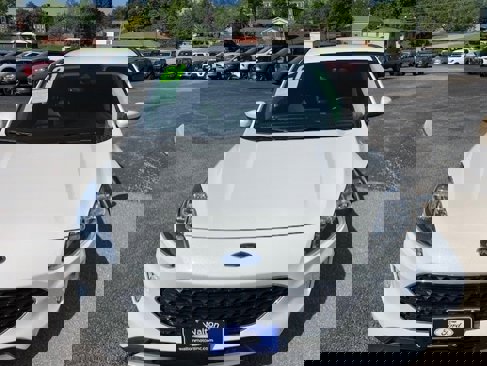 Used 2021 Ford Escape Titanium w/ Class II Trailer Tow Package image 2