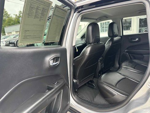 Used 2020 Jeep Compass Latitude image 16