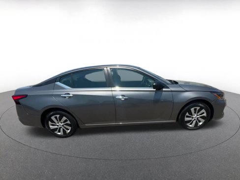 Used 2024 Nissan Altima 2.5 S image 16