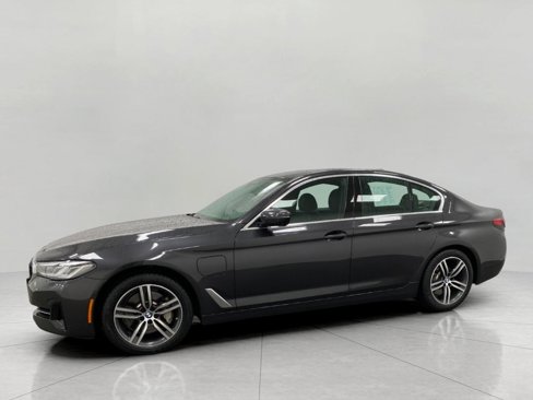 Certified 2021 BMW 530e xDrive w/ Premium Package image 8