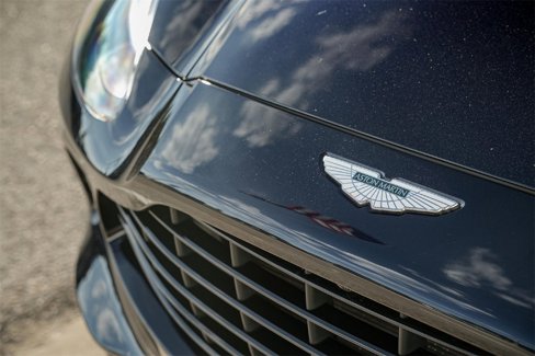 Used 2023 Aston Martin DBX image 4