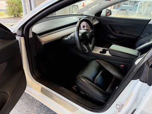 Used 2018 Tesla Model 3 Long Range image 12