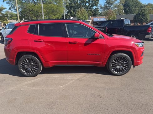Used 2022 Jeep Compass Limited image 4