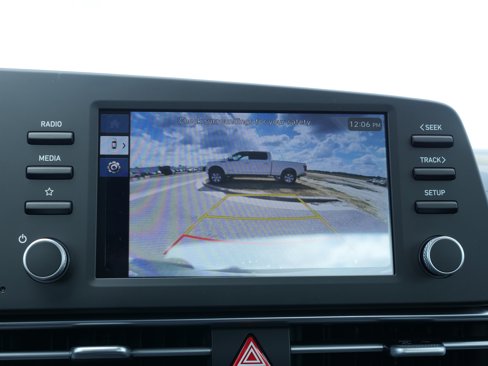 New 2025 Hyundai Elantra SE image 26
