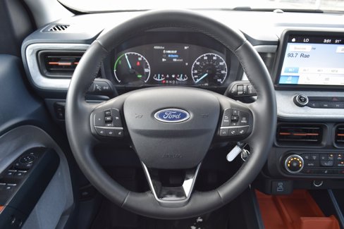 Certified 2023 Ford Maverick XLT w/ XLT Luxury Package image 11