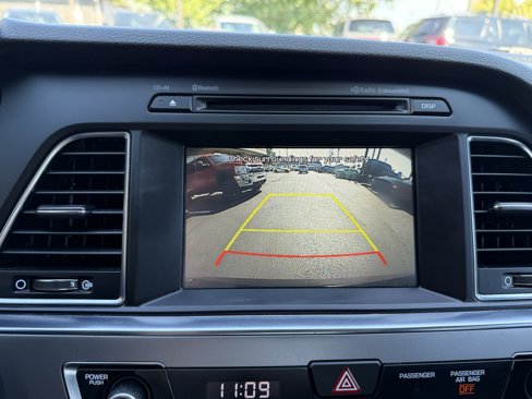 Used 2017 Hyundai Sonata Sport w/ Value Edition Package 02 image 21