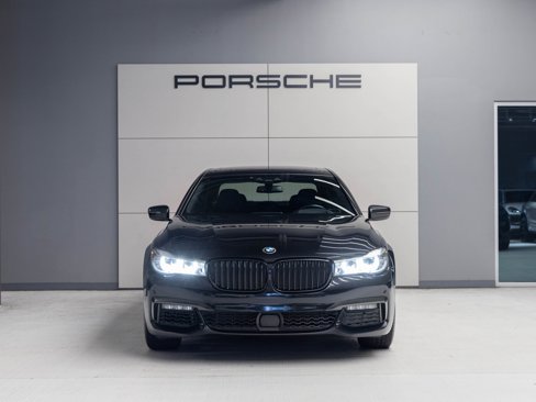 Used 2019 BMW 740i w/ Executive Package image 10