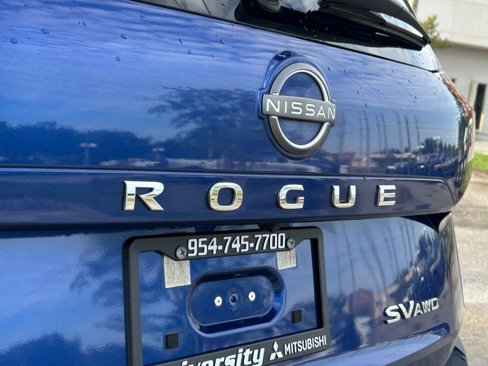 Used 2023 Nissan Rogue SV image 19
