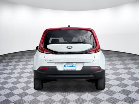 Used 2020 Kia Soul LX image 9