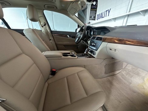 Used 2012 Mercedes-Benz C 250 Sedan image 24