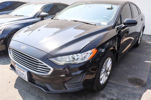 Used 2020 Ford Fusion SE image 4