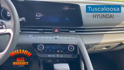 Used 2024 Hyundai Elantra SEL image 26