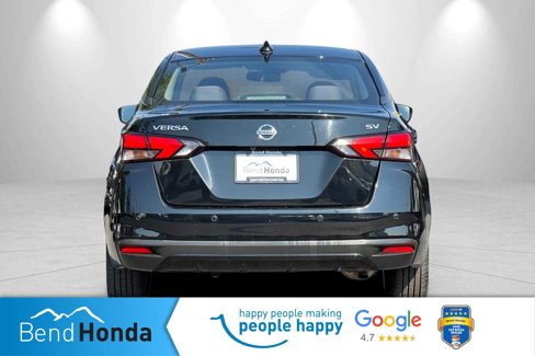 Used 2021 Nissan Versa SV image 7
