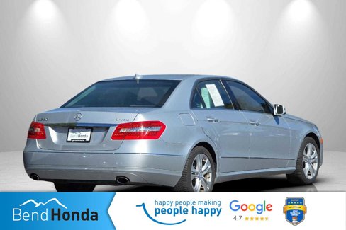 Used 2011 Mercedes-Benz E 350 4MATIC Sedan image 2