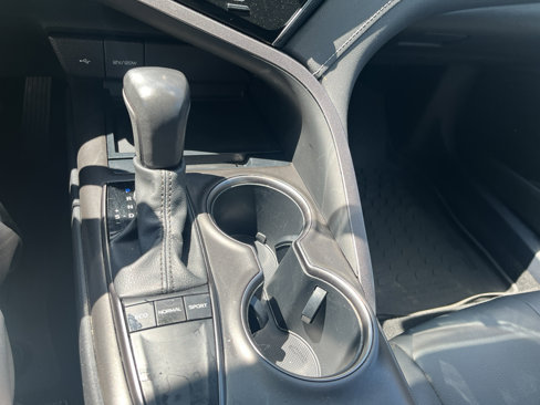 Used 2023 Toyota Camry SE image 13
