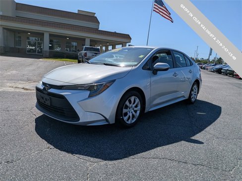 Used 2023 Toyota Corolla LE image 7
