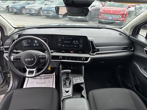 Used 2023 Kia Sportage LX image 16