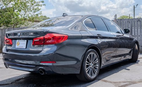 Used 2019 BMW 530i w/ Convenience Package image 5