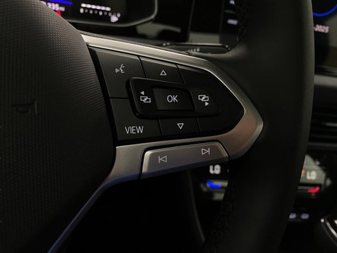 New 2025 Volkswagen Jetta SE image 16