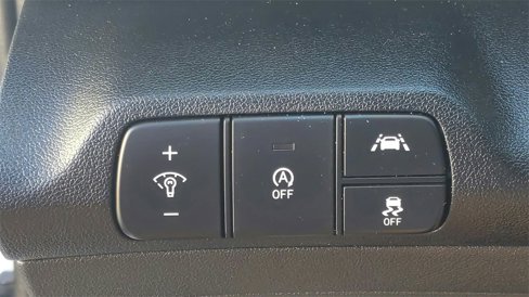 Used 2021 Hyundai Elantra SE image 28