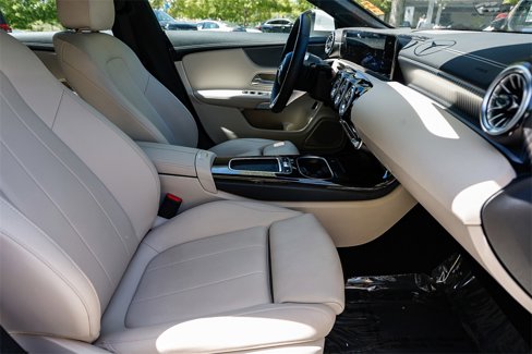 Used 2025 Mercedes-Benz CLA 250 4MATIC image 17