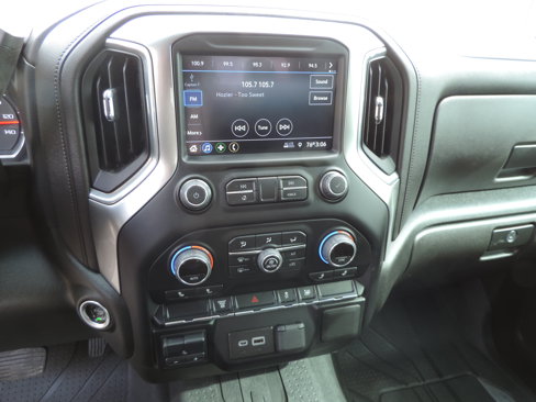 Used 2022 Chevrolet Silverado 3500 LT w/ Convenience Package image 10