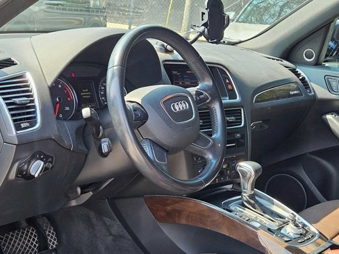 Used 2016 Audi Q5 2.0T Premium Plus w/ Technology Package image 2