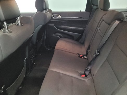 Used 2015 Jeep Grand Cherokee Laredo w/ Quick Order Package 23E image 18