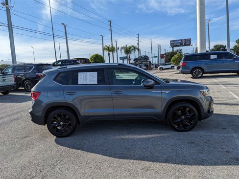 Used 2022 Volkswagen Taos SE image 8