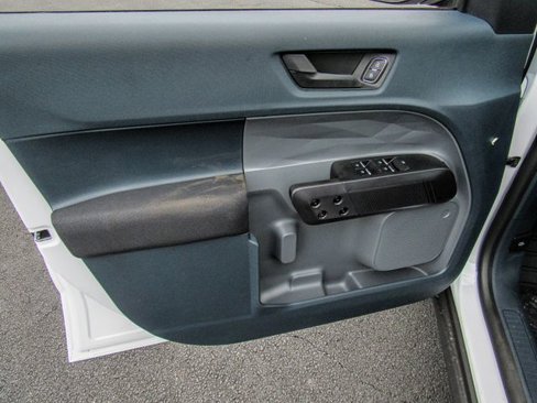 New 2025 Ford Maverick XL image 5