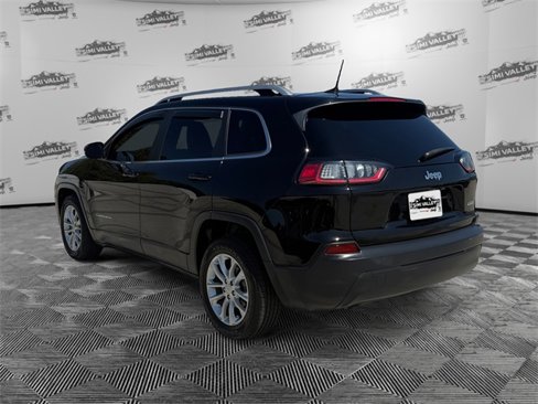 Used 2019 Jeep Cherokee Latitude w/ Popular Appearance Group image 3