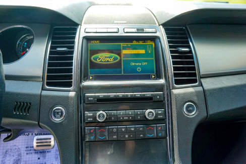 Used 2010 Ford Taurus SHO image 14