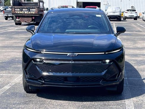 Used 2024 Chevrolet Equinox EV RS image 8