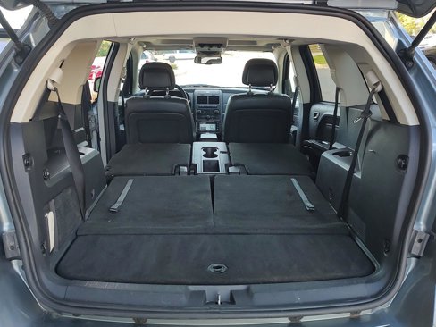 Used 2010 Dodge Journey R/T w/ Flexible Seating Group image 19