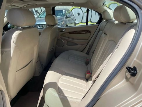 Used 2003 Jaguar X-TYPE 2.5 image 10