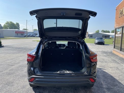Used 2024 Chevrolet Trax LS w/ LS Convenience Package image 13
