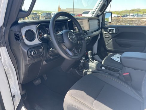 New 2025 Jeep Gladiator Sport image 19