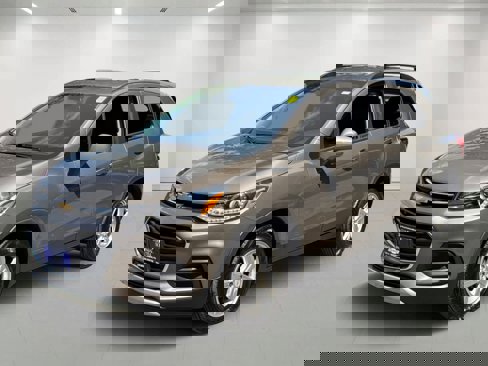 Certified 2021 Chevrolet Trax LT w/ Driver Confidence Package image 1