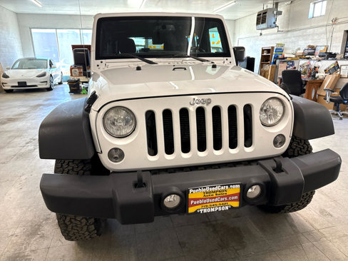 Used 2015 Jeep Wrangler Unlimited Rubicon w/ Max Tow Package image 76