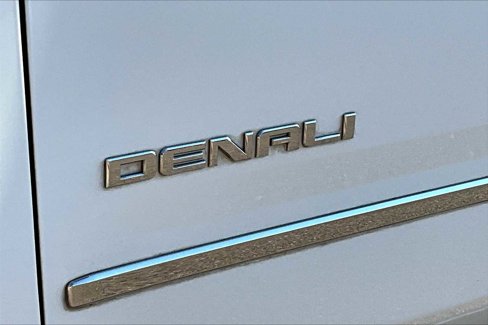 Used 2015 GMC Yukon XL Denali w/ Touring Package image 9