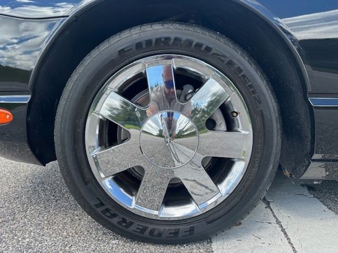 Used 2002 Ford Thunderbird image 9